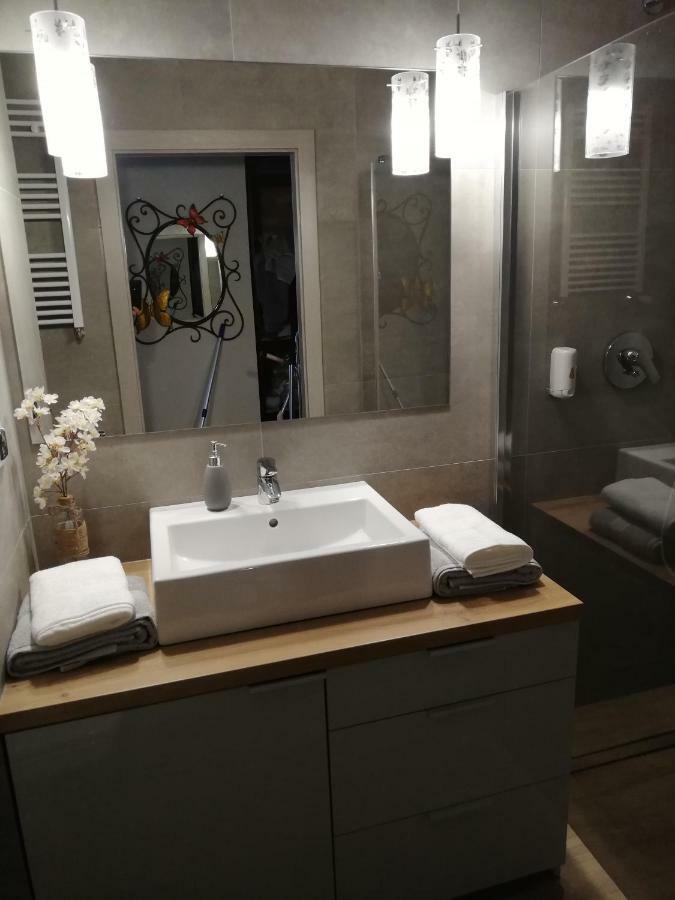 זיילונה גאורה Papaver Apartament מראה חיצוני תמונה